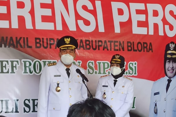 DILANTIK HARI INI, BUPATI BLORA 24 JAM SIAP MELAYANI MASYARAKAT