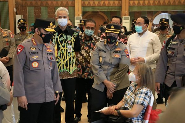 KAPOLRI APRESIASI MASYARAKAT JATENG DUKUNG PROGRAM VAKSINASI