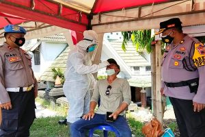 DKK BLORA FASILITASI SWAB GRATIS BAGI MAHASISWA, PELAJAR, DAN SANTRI