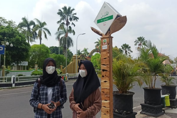 BERSOLEK, KOTA BLORA DIHIASI ASMAUL HUSNA