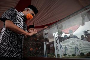 RESMIKAN PEMBANGUNAN MASJID AGUNG PURWOKERTO, GANJAR : ARSITEKNYA KANG EMIL