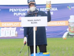 TRI YULI IBARATKAN PUPUK SEPERTI GADIS DESA YANG DIPEREBUTKAN