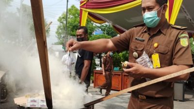 KEJAKSAAN BLORA LAKUKAN PEMUSNAHAN BARANG BUKTI DARI 34 PERKARA