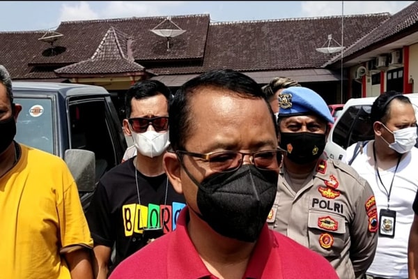 3 TERSANGKA PELAKU PENCURIAN MOBIL DIRINGKUS POLRES BLORA