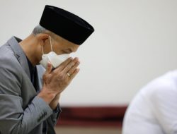 GANJAR KENANG MANGKUNEGARA IX MERUPAKAN SOSOK YANG GAUL