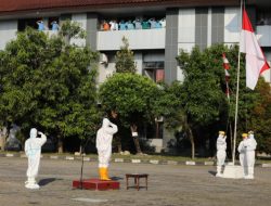 JADI INSPEKTUR UPACARA PASIEN COVID-19, GANJAR: JANGAN LOYO APALAGI NGLOKRO