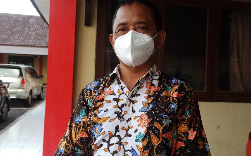 13 ORANG ADUKAN KASUS ARISAN ONLINE KE MAPOLRES BLORA