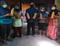MAHASISWA KKN-UNDIP DAMPINGI PEMANFAATAN OLAHAN PISANG DI DESA GERSI