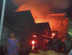 LUPA MEMATIKAN POMPA AIR, 2 RUMAH WARGA SAMBONG LUDES DILALAP API