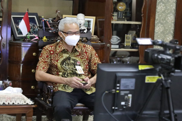 TERIMA PENGHARGAAN WTP 10 KALI BERTURUT-TURUT, GANJAR BERTERIMAKASIH KEPADA PARA ASN