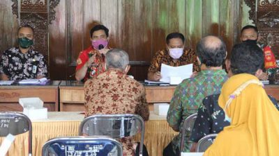 PILKADES SERENTAK AKAN DIGELAR NOVEMBER, PMD SOSIALISASIKAN DI DUA KECAMATAN