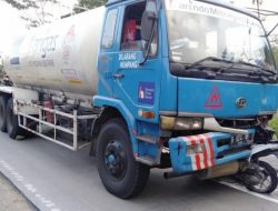 TABRAKAN TRUK TANGKI VS SEPEDA MOTOR TERJADI DI JALAN KUNDURAN
