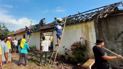 AKIBAT KORSLETING LISTRIK, SATU RUMAH DI KUNDURAN HANGUS TERBAKAR