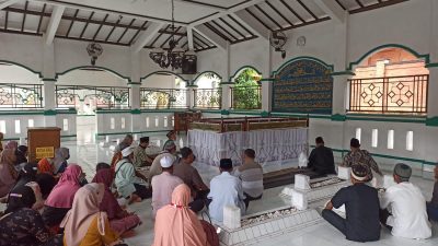 JADWAL IMSAKIYAH WILAYAH BLORA JUM’AT KLIWON, 29 APRIL 2022