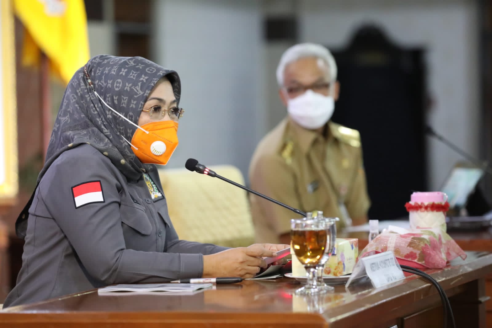 Semarang – Ketua Komite III DPD RI Sylviana Murni meninjau pelayanan rumah rumah sakit di Jawa Tengah, Senin (15/11). Sistem digitalisasi rumah sakit di Jateng sudah berjalan dan manajemen kesehatan di Jateng sudah baik.