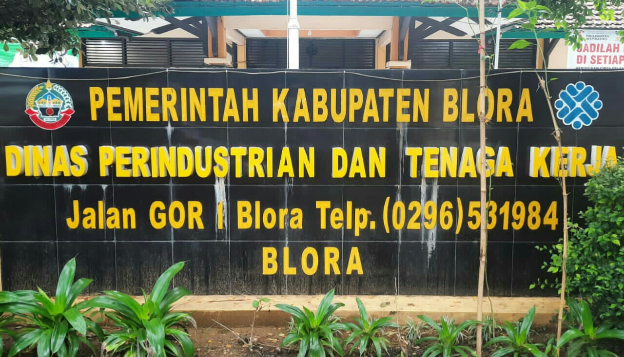 Sementara, Kepala Bidang (Kabid) Hubungan Industrial, Dinas Perindustrian dan Tenaga Kerja (Dinperinaker) Kabupaten Blora, Subiyanto mengatakan kenaikan upah tersebut telah sesuai dengan Peraturan Pemerintah (PP) Nomor 36 Tahun 2021 Tentang Pengupahan.