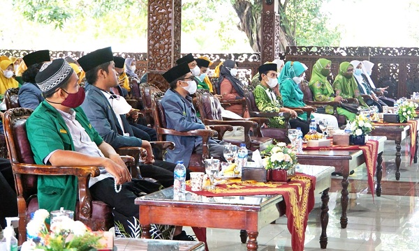 Pada acara Konferensi Cabang (Konfercab) ke XIV Ikatan Pelajar Nahdlatul Ulama (IPNU) dan ke XIII Ikatan Pelajar Putri Nahdlatul Ulama (IPPNU) Kabupaten Blora, Tahun 2021, di Pendopo Rumah Dinas Bupati, Minggu (28/11).