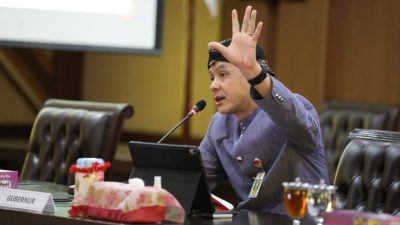 Disampaikannya usai menjadi narasumber pada acara "Ngobrol Penak Sareng Mas Ganjar" dalam rangka memperingati Hari Ibu di Gedung Gradhika Bhakti Praja, Kamis (16/12/2021).
