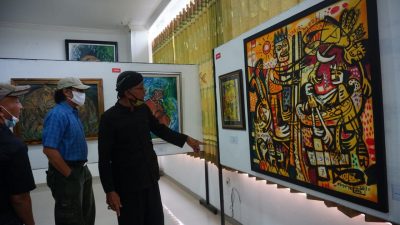 48 KARYA LUKIS DIPAMERKAN, TOKOH SEDULUR SIKEP ACUNGI JEMPOL