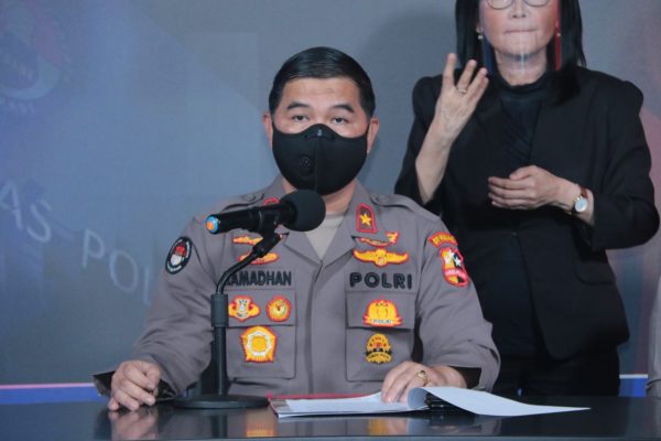 Direktorat Tindak Pidana Korupsi (Dit Tipidkor) Bareskrim Polri resmi menahan Mantan Kepala Bank Pembangunan Daerah (BPD) Jawa Tengah (Jateng) cabang Blora, Rudatin Pamungkas, dan Aparatur Sipil Negara (ASN) Pemerintah Kabupaten (Pemkab) Blora sekaligus Direktur PT Gading Mas Properti Blora, Ubaydillah Rouf.