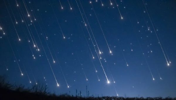 Diawal tahun 2022 banyak terjadi fenomena langit yang menarik untuk diperhatikan, terutama disepanjang bulan Januari 2022. Mulai dari fenomena hujan meteor Quadrantid hingga dekatnya dua Asteroid dengan Bumi telah menghiasi peristiwa langit diawal tahun ini.