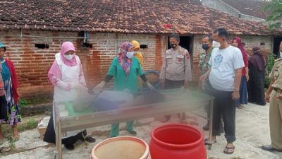 DIDUGA BUNUH DIRI, KAKEK DITEMUKAN TENGGELAM DI SUMUR