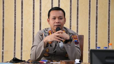 Kapolres Blora, AKBP Aan Hardiansyah memberi arahan kepada jajaran Satuan Reserse Kriminal (Satreskrim) Polres Blora untuk secepatnya untuk menindaklanjuti laporan dari masyarakat.