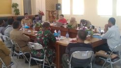 Dinas Perindustrian, Perdagangan, Koperasi dan Usaha Mikro Kecil dan Menengah (Dindagkop UKM) Kabupaten Blora dengan LSM Klopo Duwur, Dewan Koperasi Indonesia Daerah (Dekopinda) dan teman-teman Koperasi Sejahtera melakukan konsolidasi untuk musyawarah membahas penertiban Koperasi abal-abal.