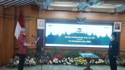 Gubernur Jawa Tengah, Ganjar Pranowo hadiri acara Pengukuhan dan Serah Terima Jabatan Kepala Perwakilan Badan Pengawasan Keuangan dan Pembangunan (BPKP) Jawa Tengah, di kantornya, Selasa (8/1).
