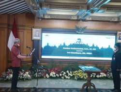 HADIRI PENGUKUHAN BPKP, GANJAR BERHARAP DATA KEMISKINAN DIPERBAIKI