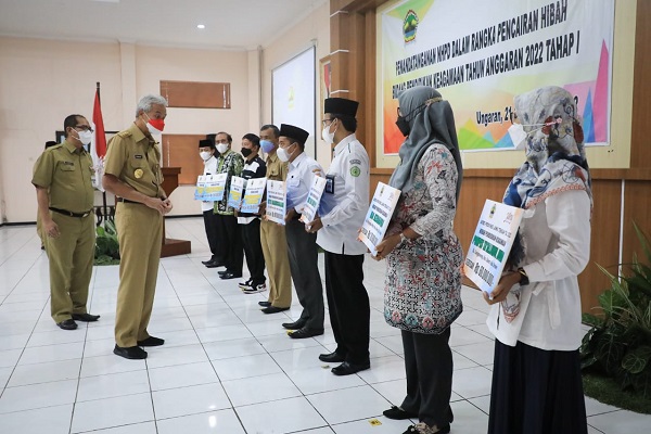 JATENG BANTU 107 MILIAR UNTUK LEMBAGA KEAGAMAAN