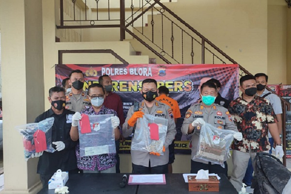 AKHIRNYA, PEMBUNUH JENAZAH DI SAWAH KAWASAN BALUN DIRINGKUS