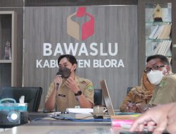 BAWASLU ADAKAN BIMTEK KEARSIPAN PADA JAJARANNYA