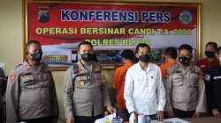 Satuan Reserse Narkoba, (Satresnarkoba) Polres Blora berhasil mengungkap 3 kasus tindak pidana narkotika selama 14 hari. Ketiga tersangka diamankan di 3 lokasi berbeda.