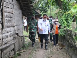 USAI BANJIR BUPATI PANTAU LOKASI