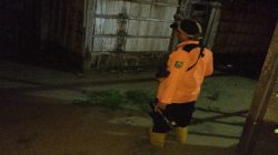 Sepuluh rumah warga Dukuh Jurangjero, Desa Sidomulyo, Kecamatan Banjarejo, Blora kebanjiran hari ini, Senin (14/3). Ketinggian air mencapai 50 cm hingga 100 cm. Akibatnya, dinding rumah jebol dan ada yang terpaksa mengungsi akibat rumahnya tergenang air.