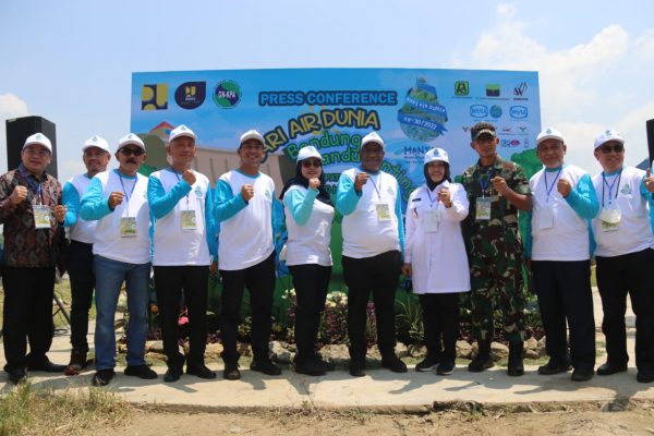 Bendungan Randugunting, yang terletak di Kecamatan Japah, Blora, menjadi tempat Peringatan Hari Air Dunia (HAD) Tahun 2022 yang diselenggarakan oleh Kementerian Pekerjaan Umum dan Perumahan Rakyat (PUPR) RI, Rabu (30/3/2022).