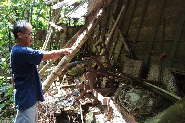 Lima rumah warga Dusun Sasak, Desa Buluroto, Kecamatan Banjarejo, Kabupaten Blora tergerus longsor karena sangat dekat dengan sungai lusi. Hal ini disebabkan karena banjir dan tidak ada beonjong sehingga tanah tergerus.
