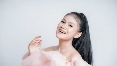 HILANGKAN STRES DENGAN BERWISATA