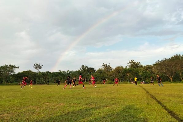 Warga masyarakat Desa Gotputuk, Kecamatan Ngawen, Kabupaten Blora menggelar sepak bola Four Feo Cap 2022 Internal Game Gotputuk FC dimenangkan oleh Tim A, atas permainannya melawan Tim C dengan skor 3:0.