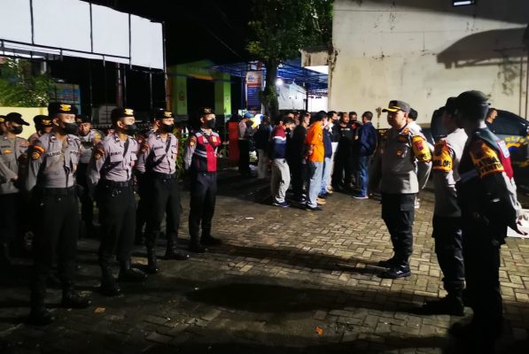 Kericuhan saat pagelaran musik di Kecamatan Todanan, Blora berbuntut panjang. Semua bentuk hiburan di wilayah Todanan tidak di perbolehkan. Baik orkes dangdut, Solo Orgen maupun campur sari. Semua ditiadakan guna Kamtibmas aman dan kondusif.