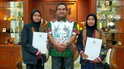 Bupati Blora, Arief Rohman mengapresiasi dan memberikan penghargaan kepada Dua mahasiswi asal Blora yang menjadi lulusan terbaik dalam Wisuda Sarjana ke XXXI dan Pascasarjana ke XIII IAIN Kudus. Keduanya adalah Endang Susanti (Program Studi Pemikiran Politik Islam) dengan IPK 3,89 dan Siti Rohwati (Program Studi Pengembangan Islam) dengan IPK 3,84.