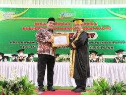 DIRJEN TENAGA KESEHATAN APRESIASI BUPATI ARIEF ROHMAN