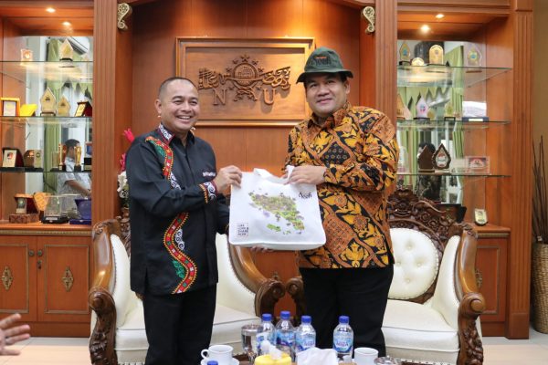 Pemerintah Kabupaten (Pemkab) Blora dan Pemerintah Aceh terus kolaborasi mengusulkan gelar pahlawan nasional untuk Pocut Meurah Intan. Hal itu dibahas dalam pertemuan Pemkab Blora dan Pemerintah Aceh di Rumah Dinas Bupati Blora, Senin (23/5).