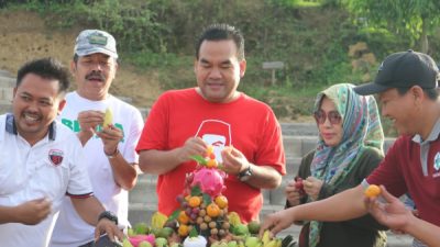 Kabupaten Blora memiliki banyak tempat yang sangat potensial untuk mewujudkan wisata alam dan buah. Hal ini dikatakan Bupati Blora, Arief Rohman saat menghadiri acara senam bersama, peringatan Hari Hipertensi Sedunia yang jatuh pada 17 Mei lalu, di wisata alam puncak Serut, Desa Singonegoro, Kecamatan Jiken, Jum’at (27/05).