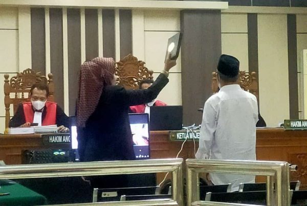 Sidang dugaan korupsi kredit fiktif di Bank Jateng Cabang Blora kembali digelar di Pengadilan Tipikor Semarang, Kamis (2/6) kemarin.