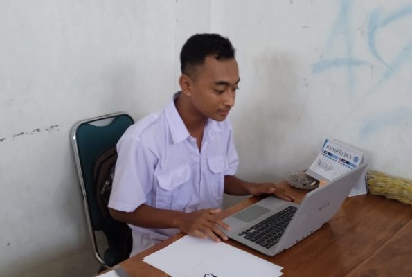 Nama Yusron Ridho Nurfatoni sering akrab terdengar di kalangan pelajar Blora. Tak lain karena berbagai prestasi yang ditorehkannya dalam tujuh bulan terakhir ini.