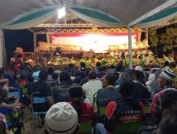 ANTUSIAS WARGA BLEBOH TONTON PAGELARAN WAYANG