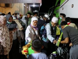 MABRUR, 288 JAMAAH HAJI BLORA PULANG DENGAN SELAMAT