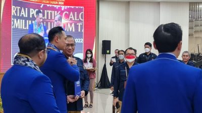 PARTAI DEMOKRAT SERAHKAN DOKUMEN PENDAFTARAN PEMILU 2024